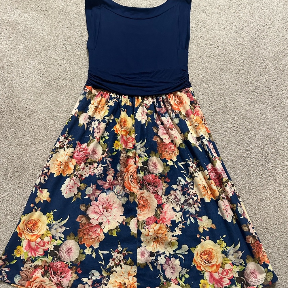 Gilli size medium dress
